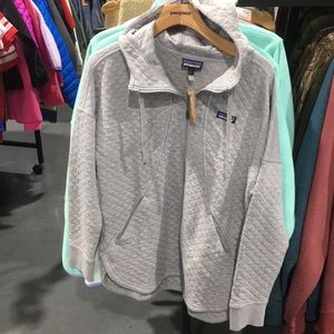 Patagonia Tops - Best seller!!! Organic cotton quilt Patagonia Tops - Best seller!!! Organic cotton quilt